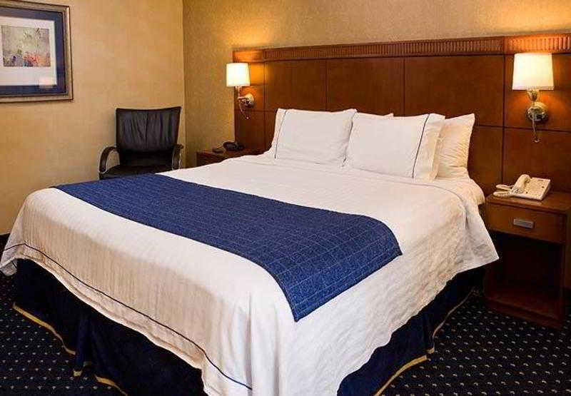 Courtyard Sacramento Airport Natomas Ξενοδοχείο Δωμάτιο φωτογραφία
